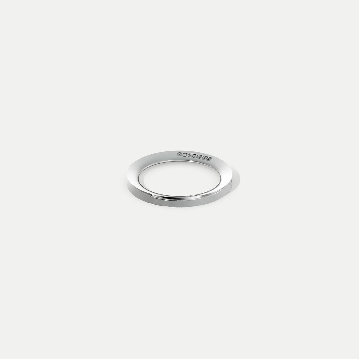 Inverted Knife Edge (Narrow) Platinum