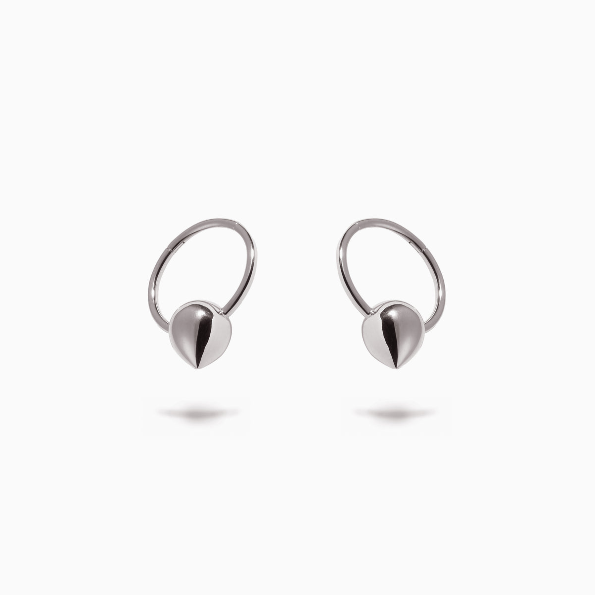 Teardrop ‘Captive’ Ring White