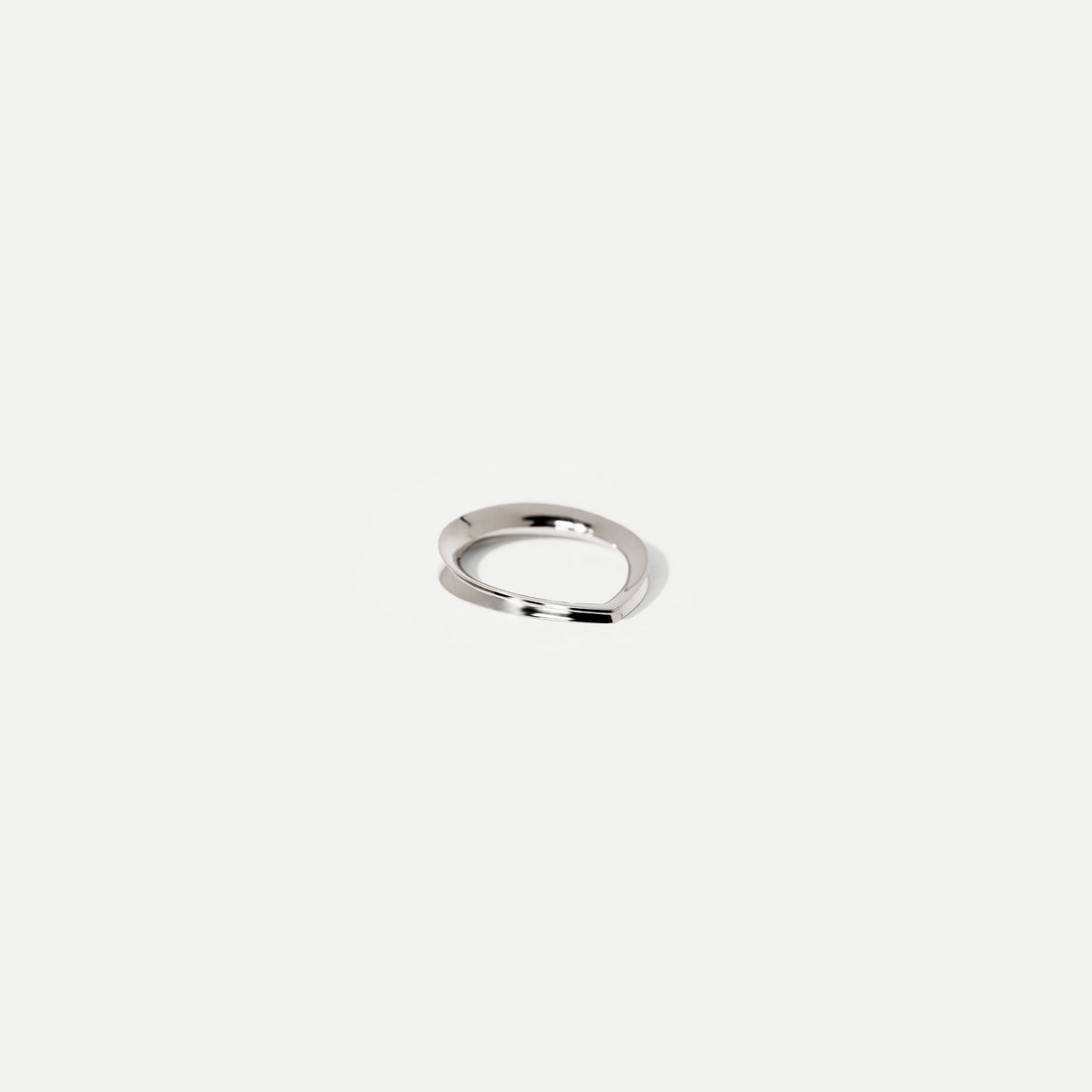Arc Stackable White Gold Ring
