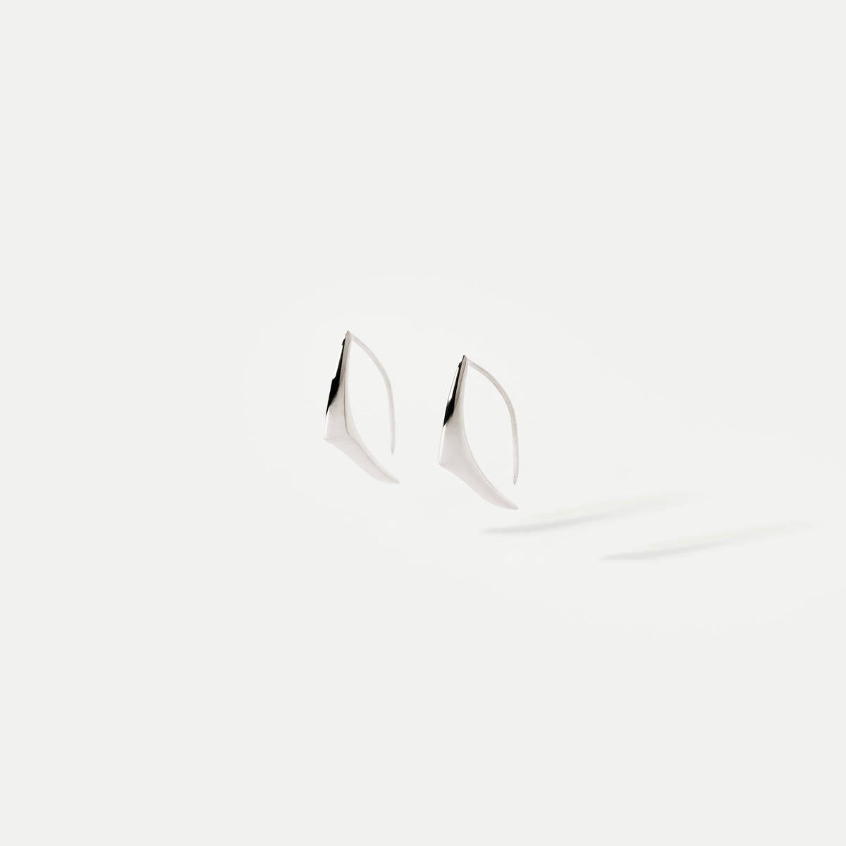 Spur White Gold Earrings