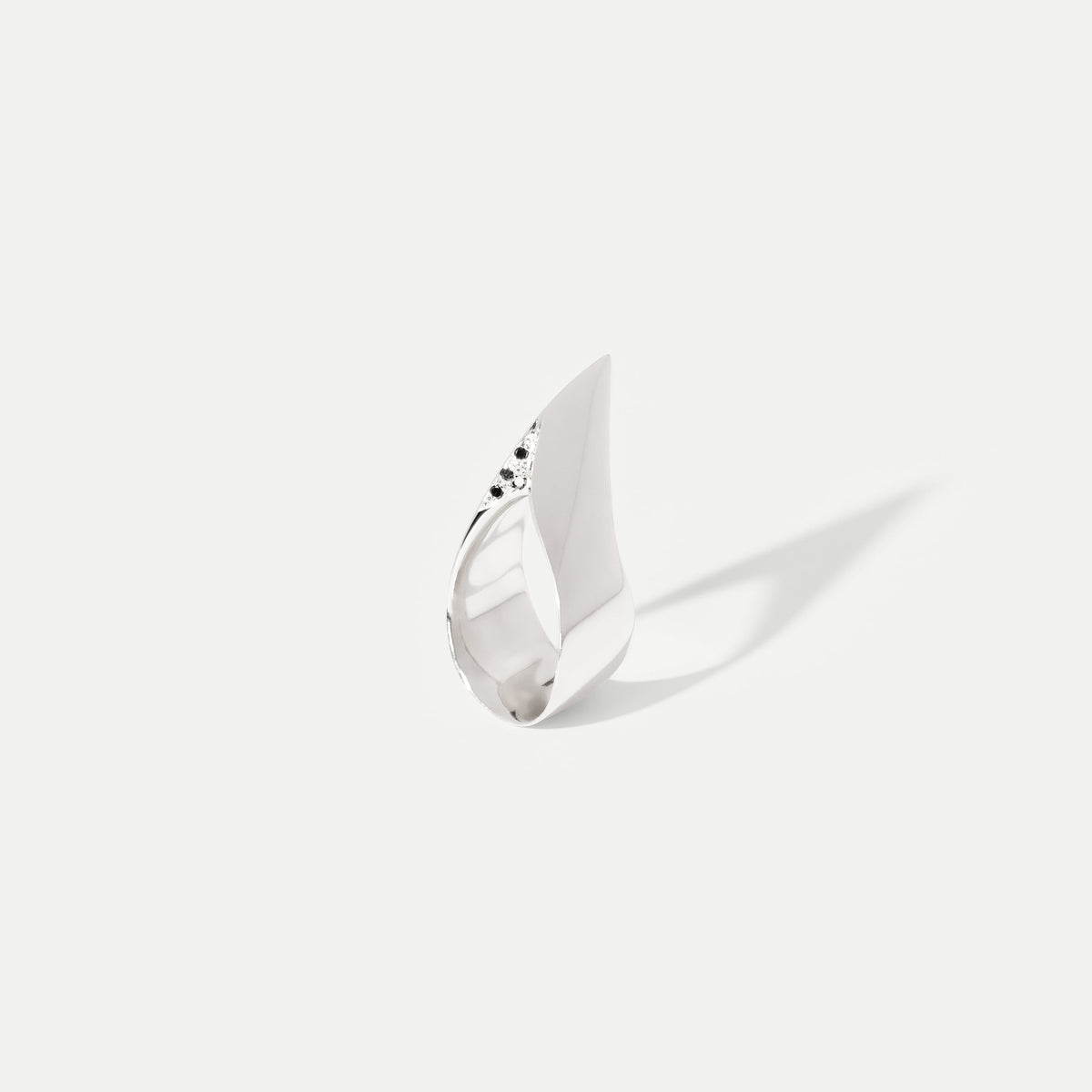 Spur White Gold Ring Pavé