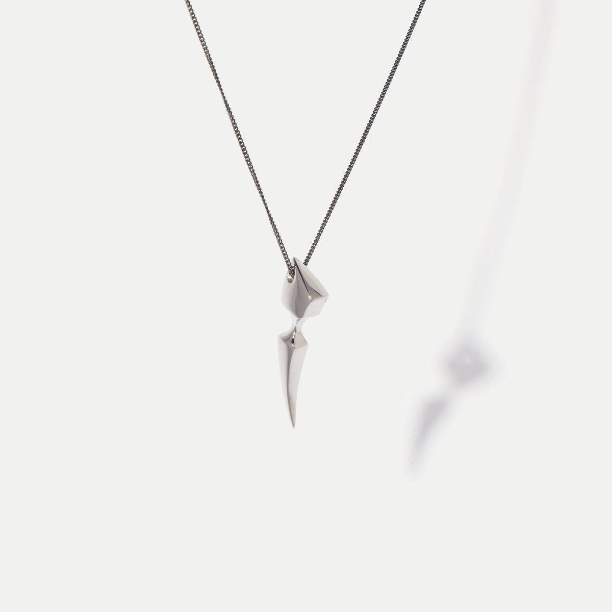 Spur White Gold Pendant