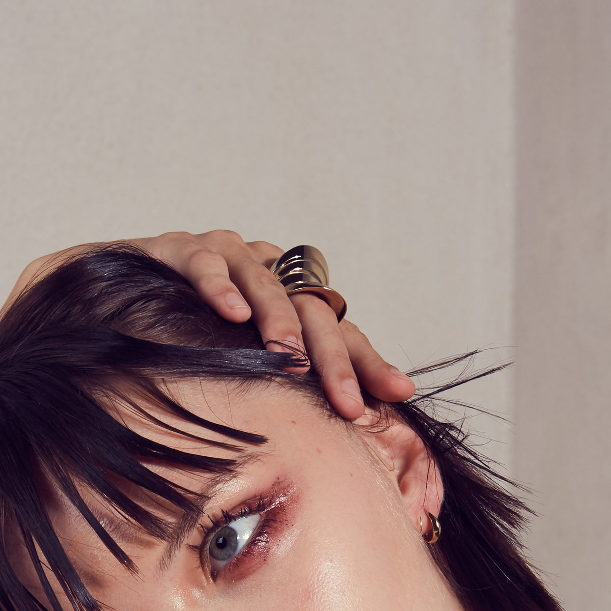 Twisted Knife Edge Yellow Gold Ear Hoops
